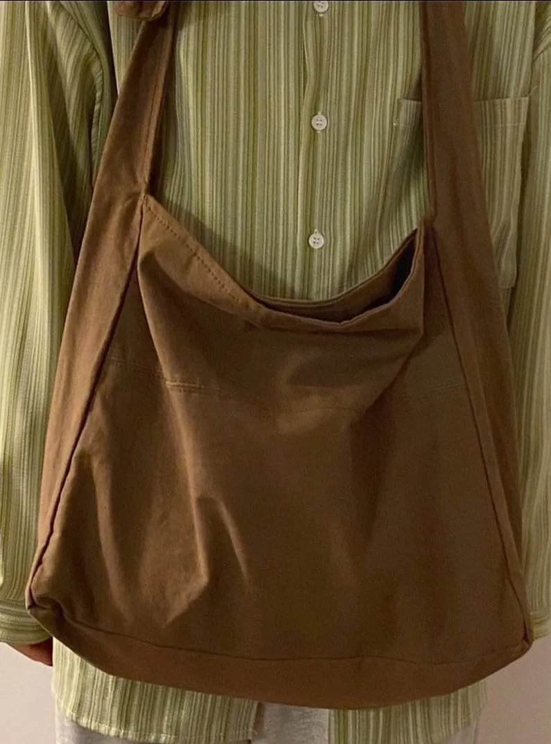 BROWN SHOULDER MESSENGER BAG