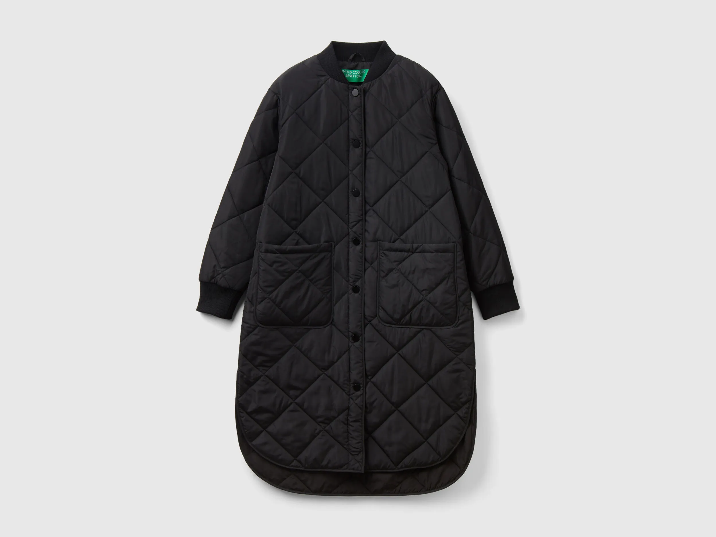 Long padded jacket with lightweight padding - Black | Benetton