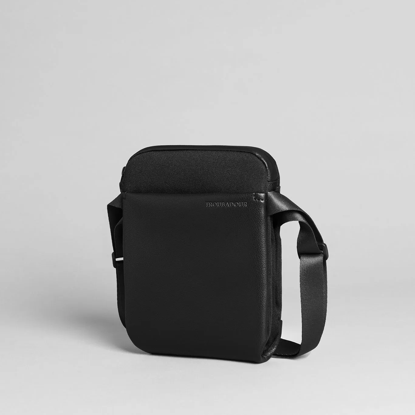 Messenger Compact Vegan Leather