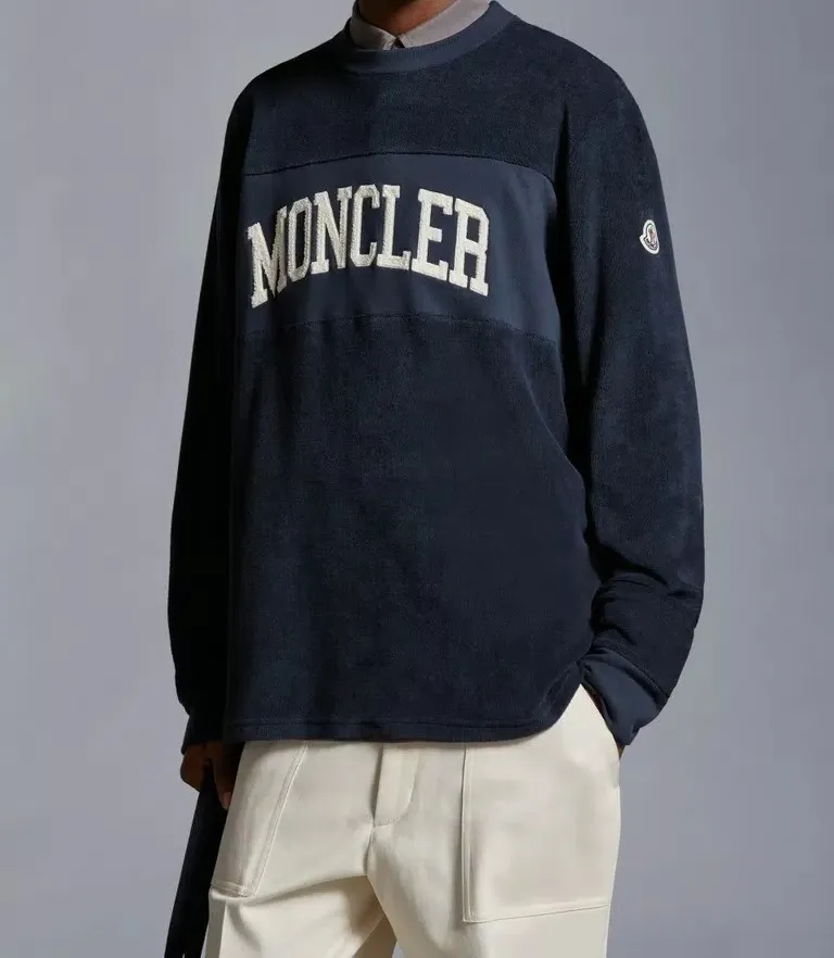 MONCLER  |Embroidered Logo Sweatshirt