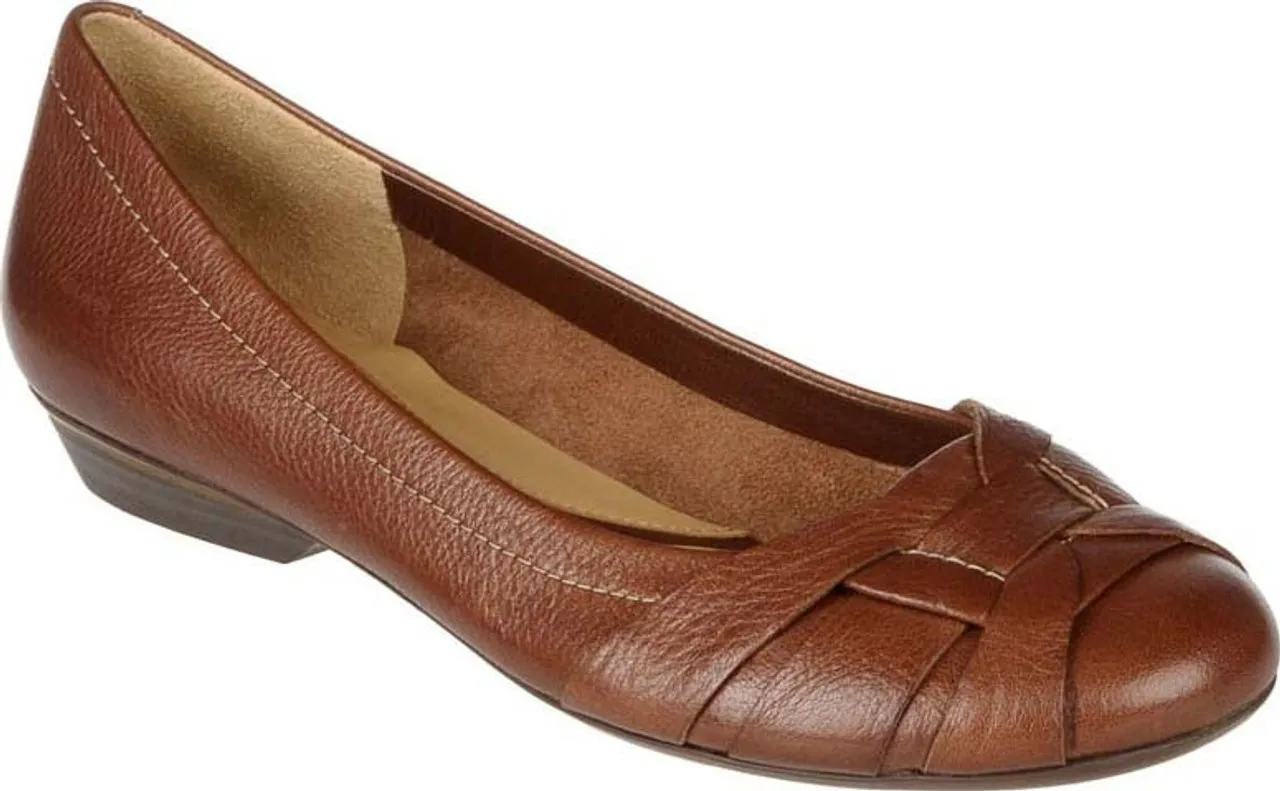 Naturalizer Maude (Available in Multiple Colors)
