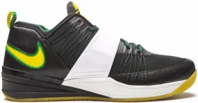 Nike Zoom Revis PE Oregon Ducks Sample sneakers Black