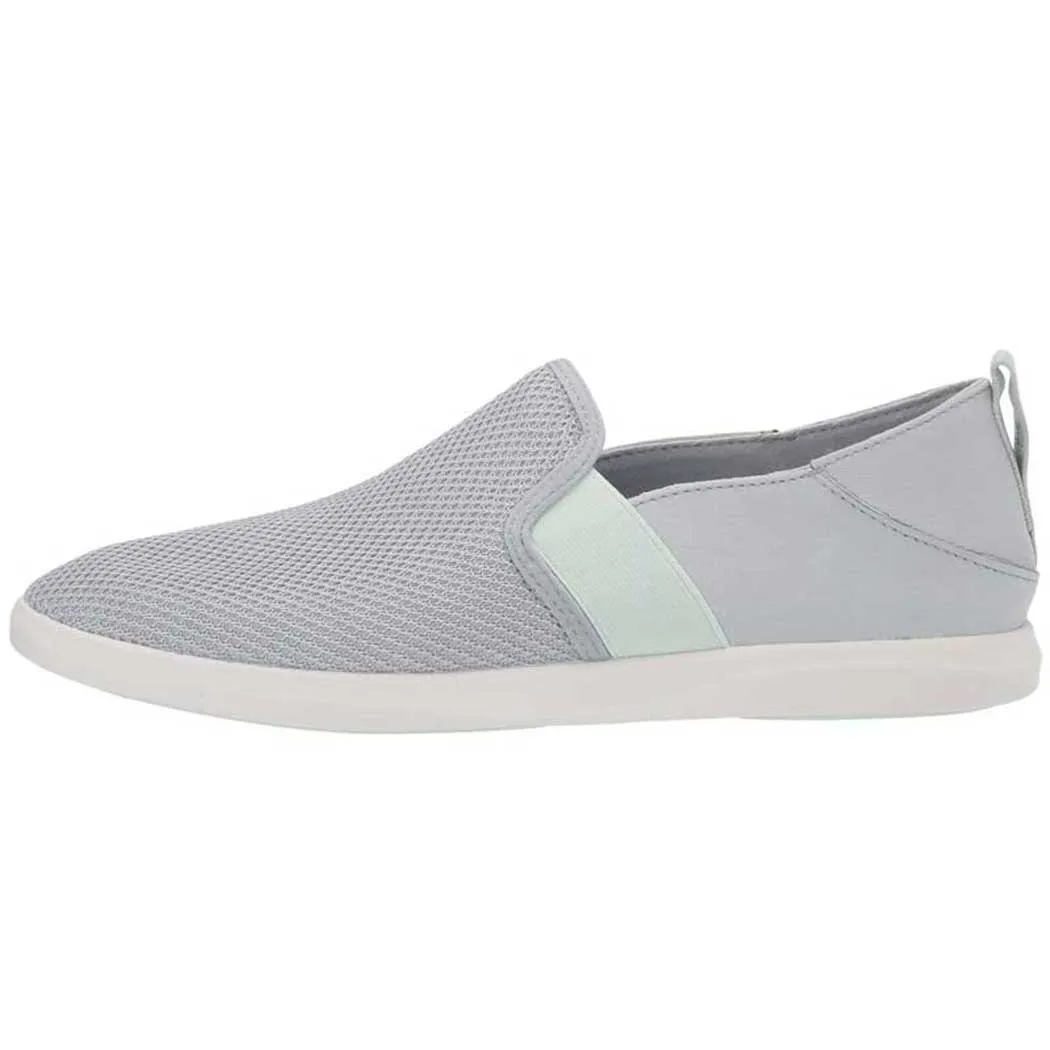 OluKai Hale'iwa Slip-on Pale Grey/Pale Moss (Women's)