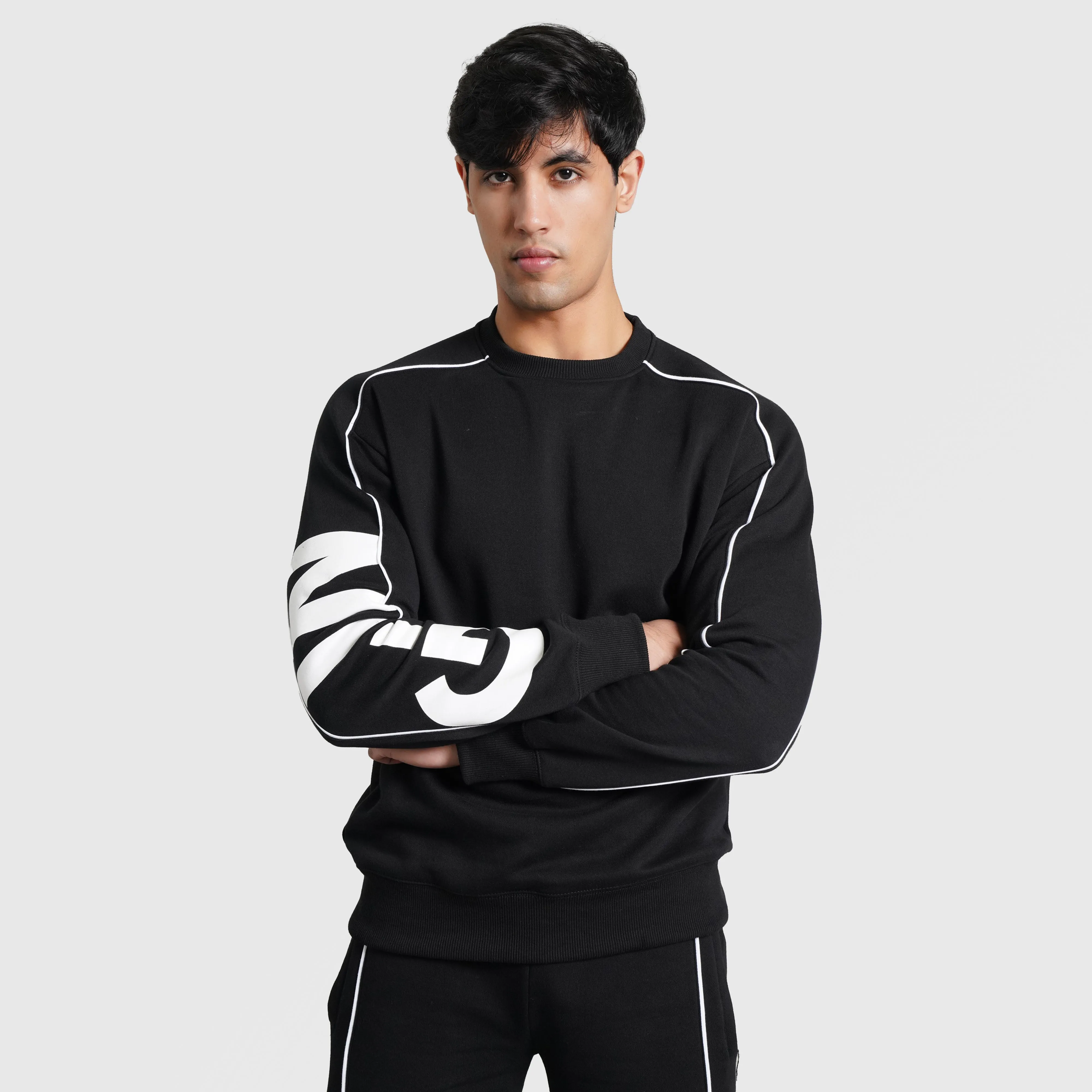 Rave Sweatshirt (Black)