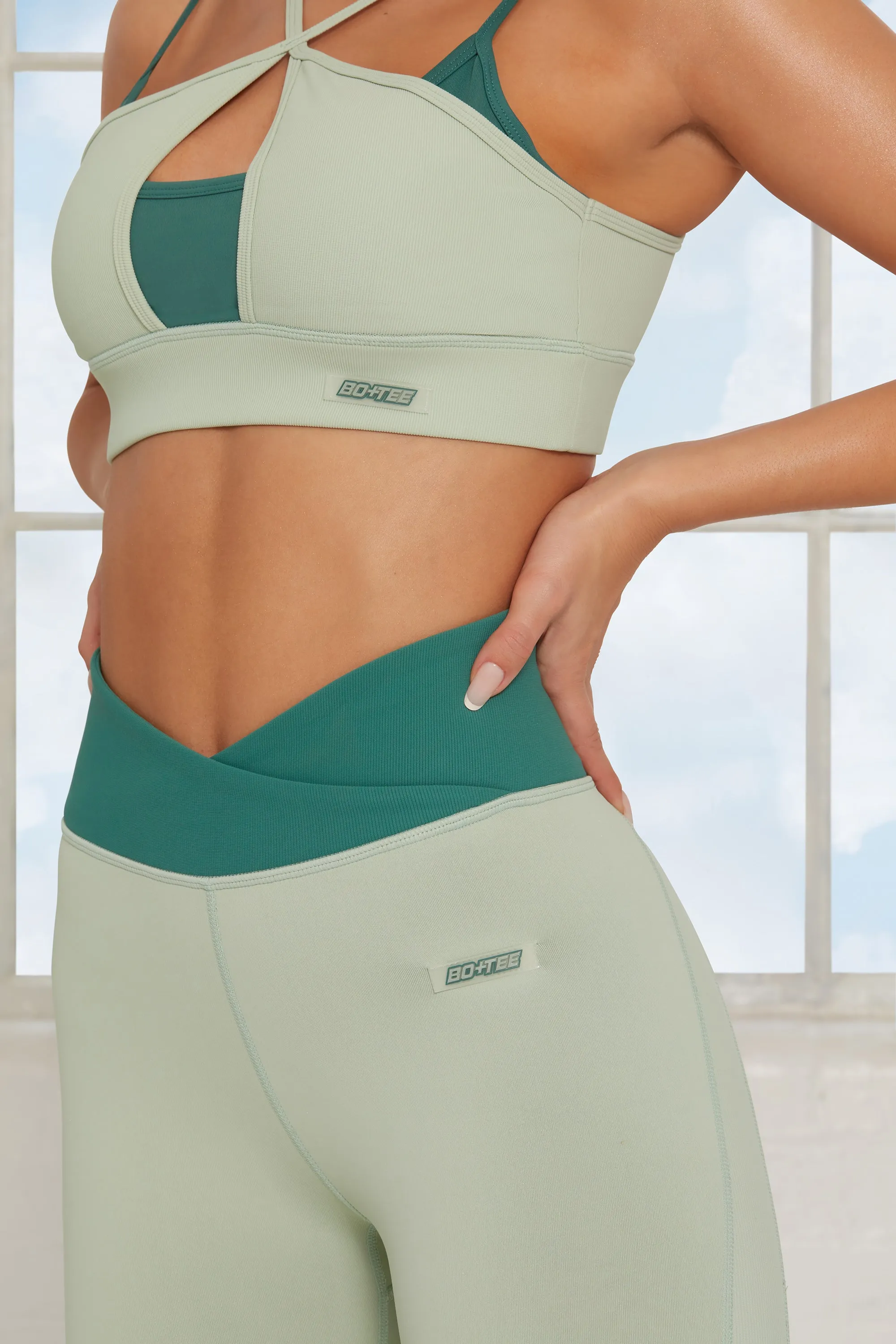 Revive Petite Wrap V Waist Leggings in Green