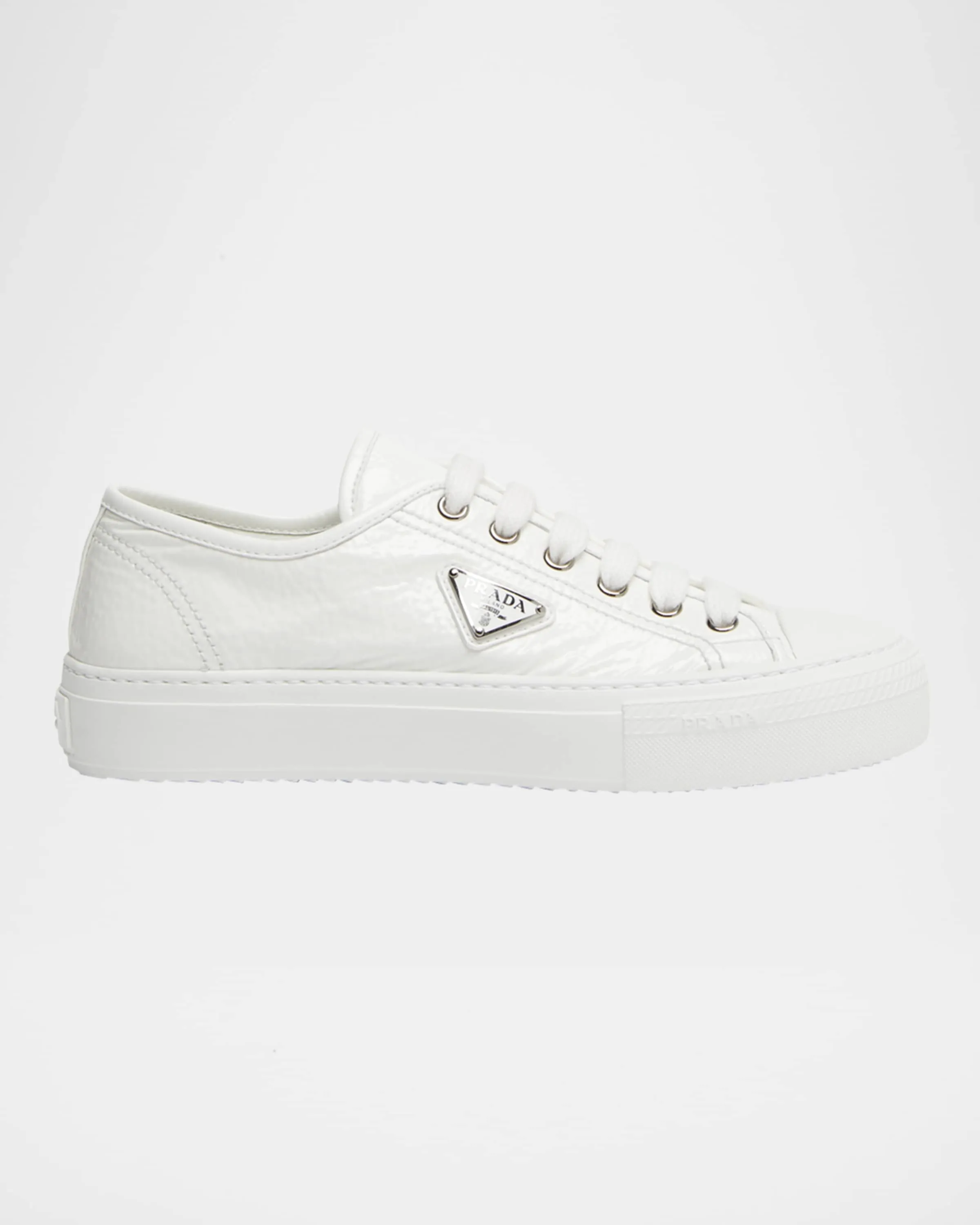 Smash Naplak Leather Triangle Logo Low-Top Sneakers