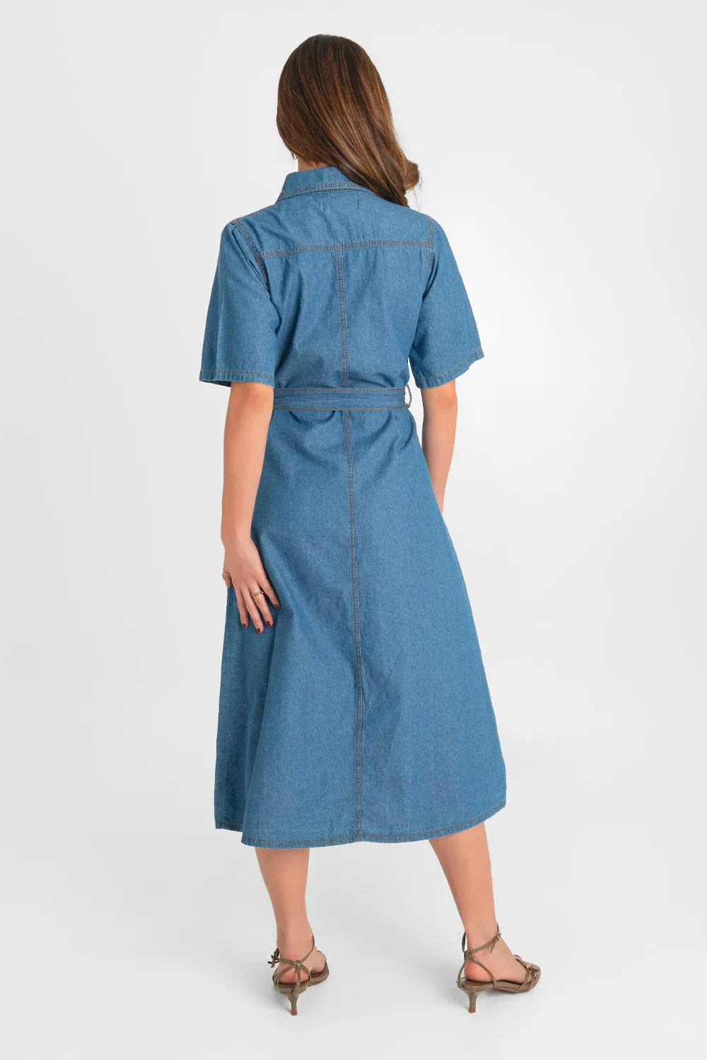 Vestido midi de denim con cinturón