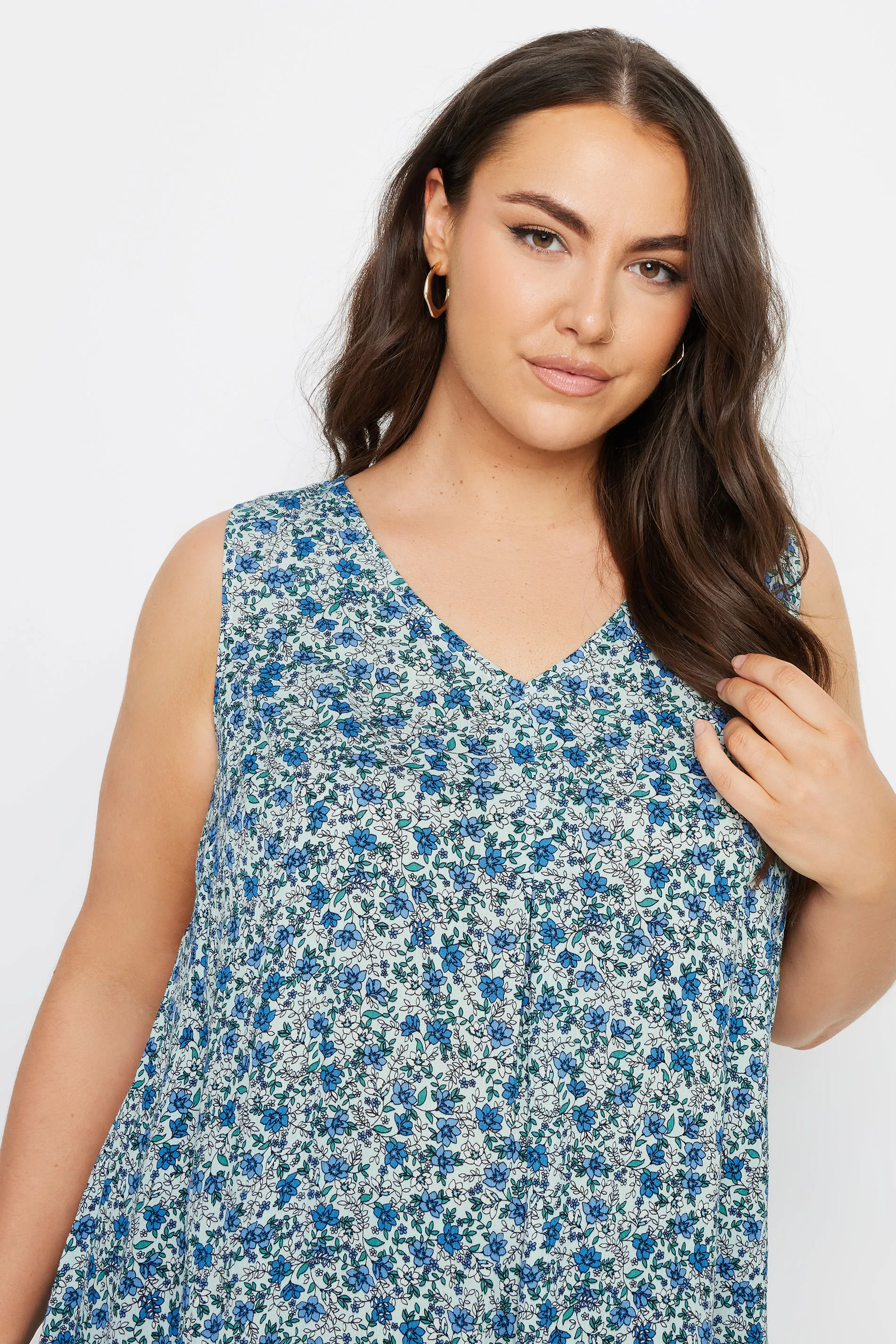 YOURS Curve Blue Floral Print Pleated Vest Top